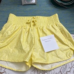 Medium Yellow Bubble shorts